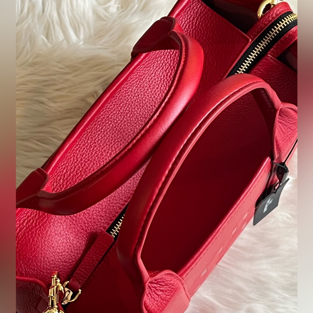 Marc Jacobs The Leather Medium Tote Bag - Picture 5 of 16